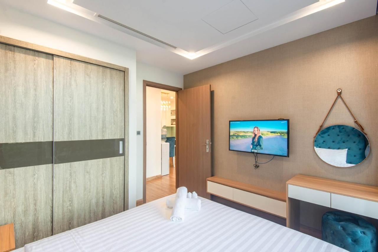Luxury Serviced Apartment Vinhomes Metropolis Premium Hanoi Bagian luar foto