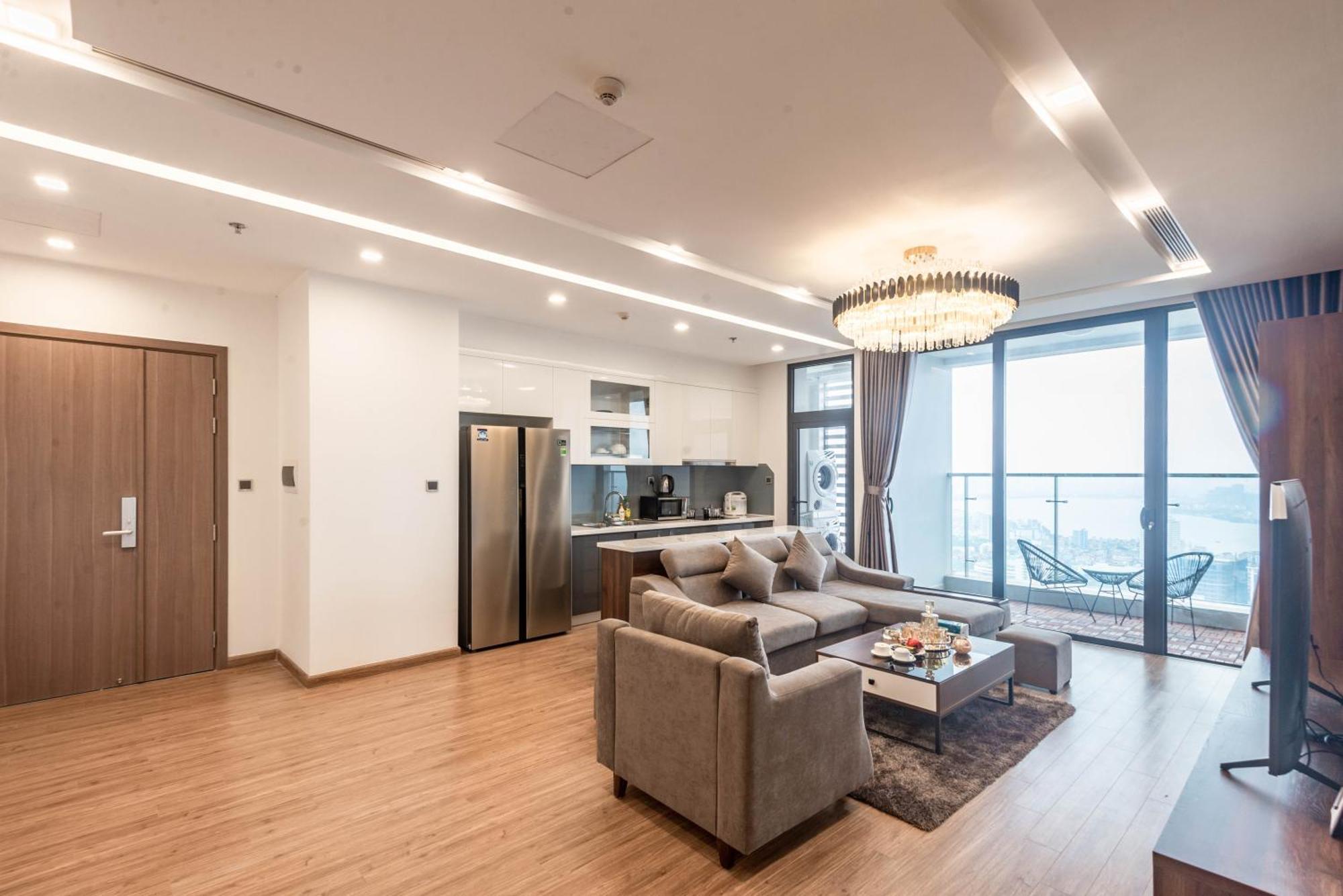 Luxury Serviced Apartment Vinhomes Metropolis Premium Hanoi Bagian luar foto