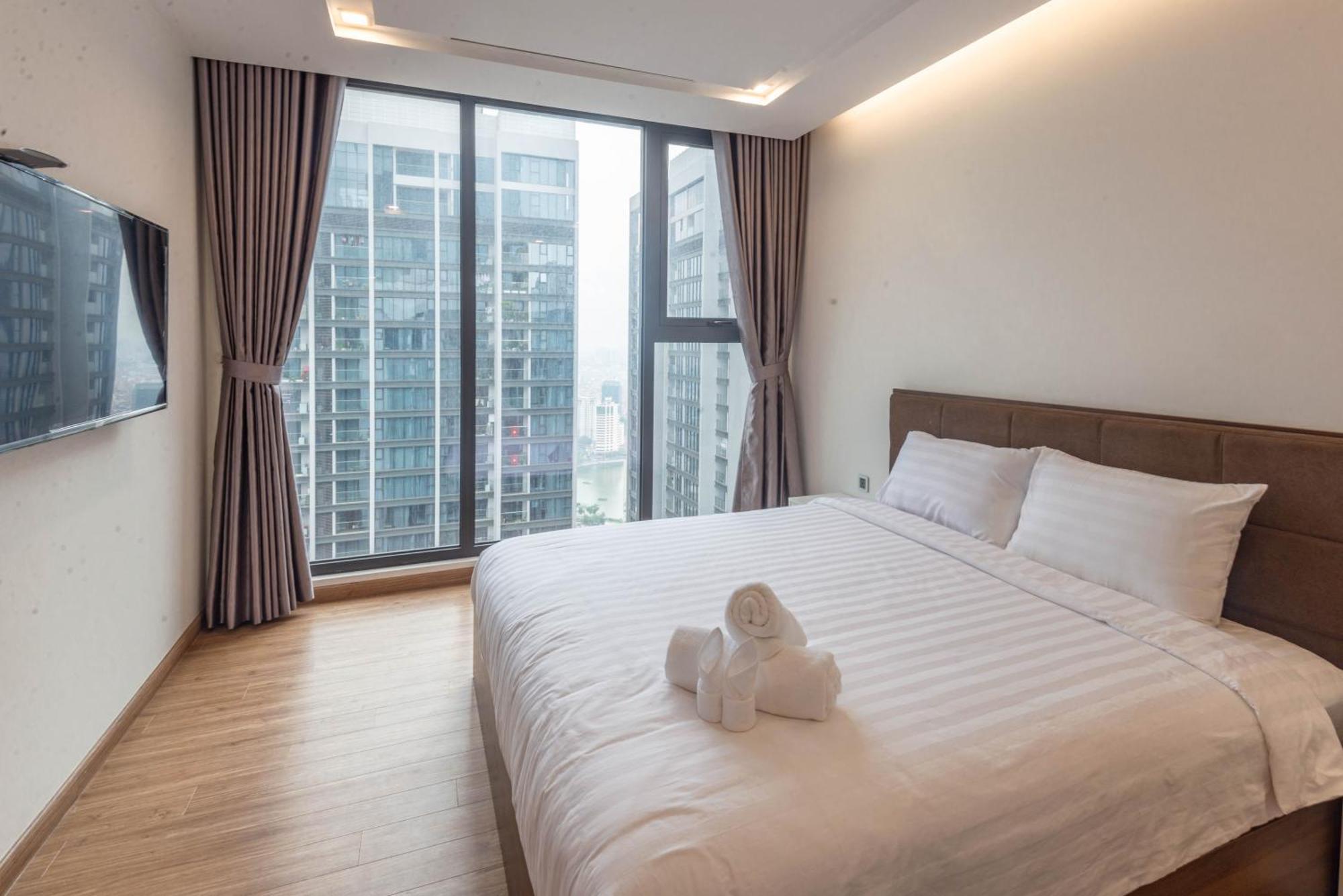 Luxury Serviced Apartment Vinhomes Metropolis Premium Hanoi Bagian luar foto
