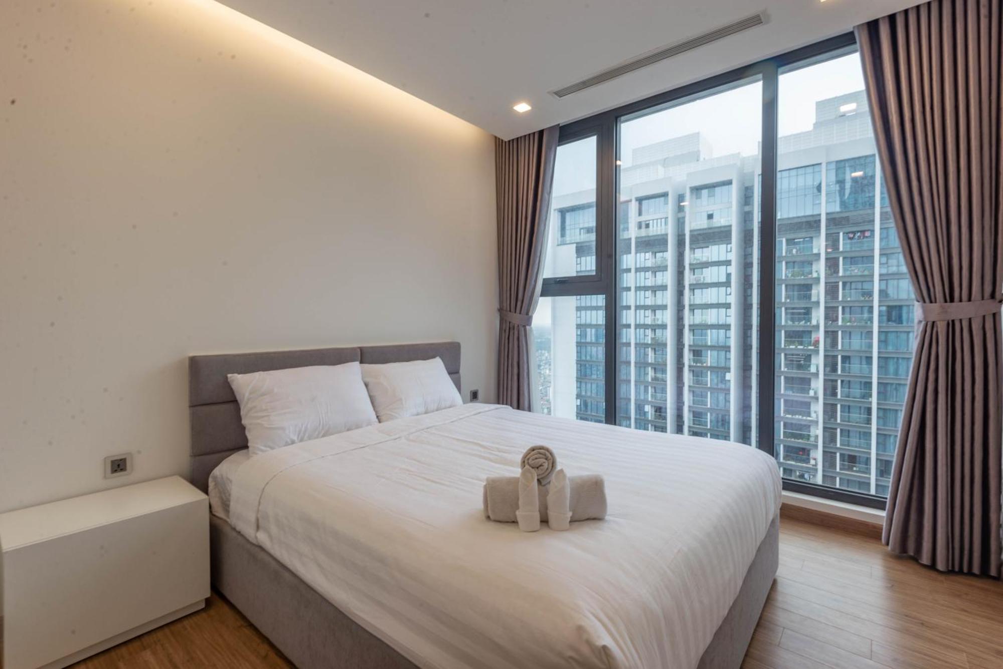 Luxury Serviced Apartment Vinhomes Metropolis Premium Hanoi Bagian luar foto